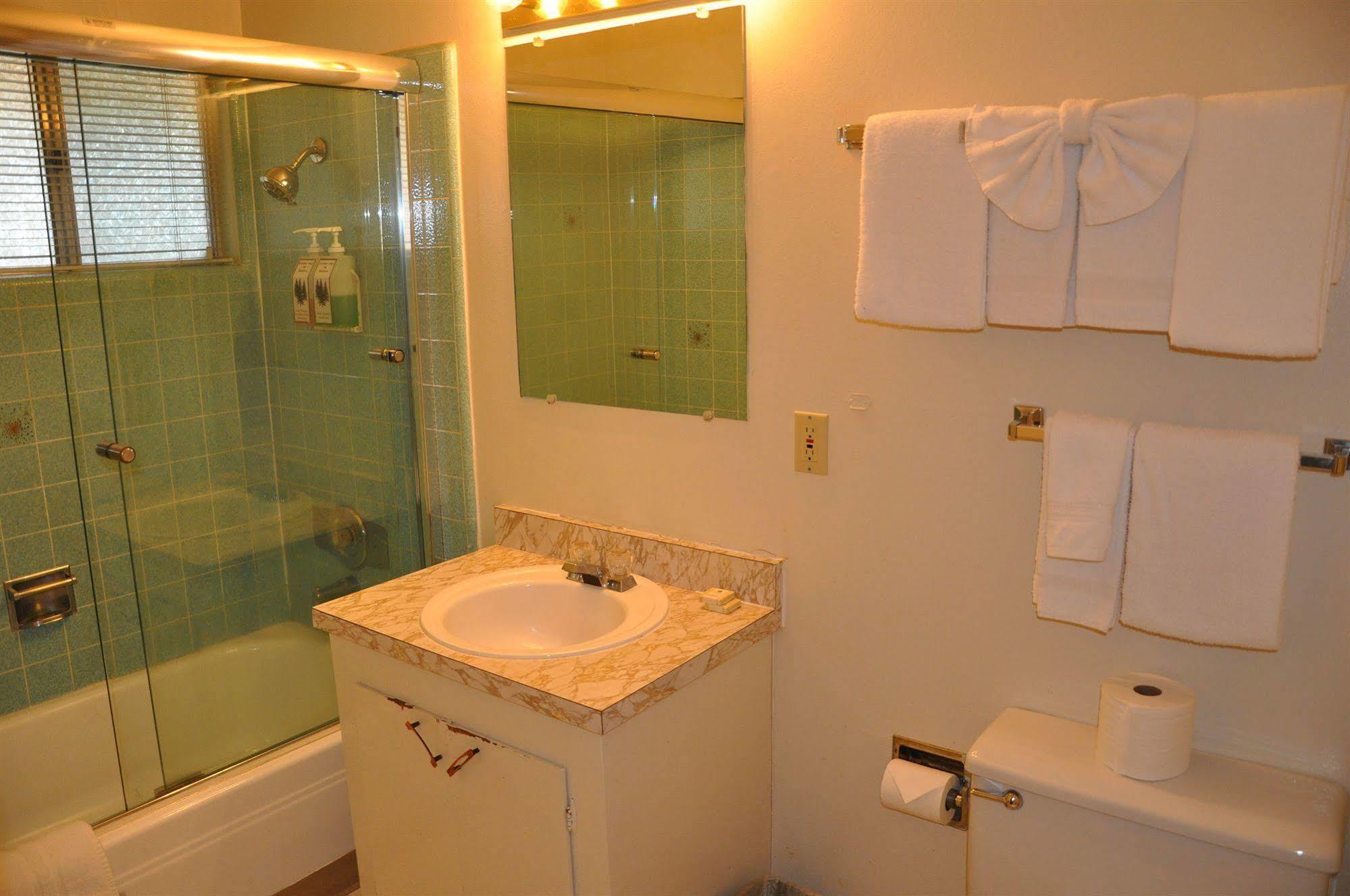 Cedar Inn & Suites Саут Лейк Тахо Екстериор снимка