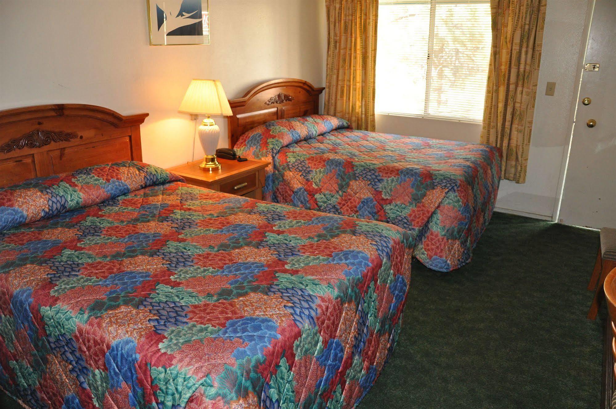 Cedar Inn & Suites Саут Лейк Тахо Екстериор снимка
